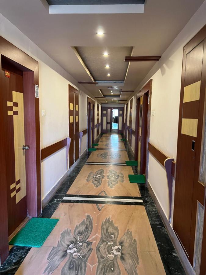 Hotel Lee Garden Near To Blue Flag Beach 500 Mtrs Puri Εξωτερικό φωτογραφία