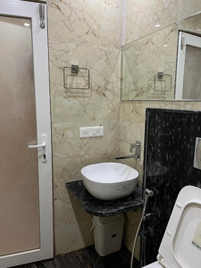 Hotel Lee Garden Near To Blue Flag Beach 500 Mtrs Puri Εξωτερικό φωτογραφία
