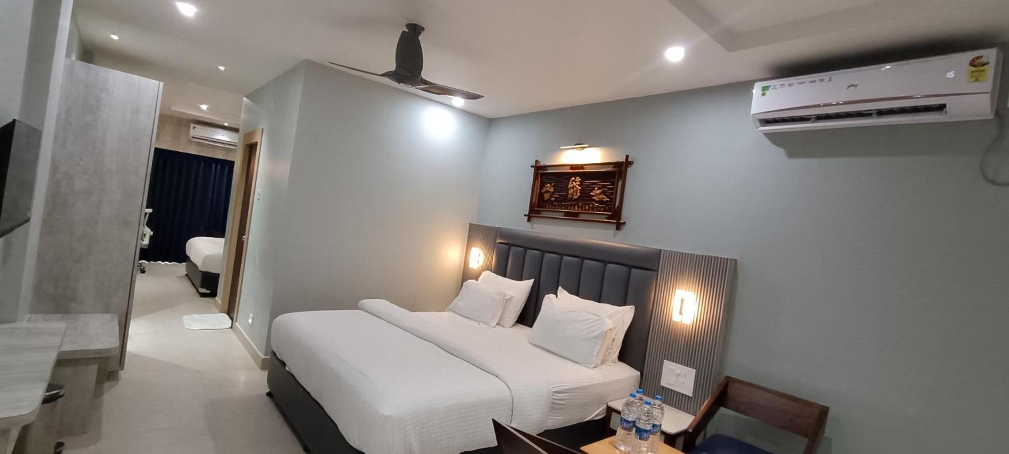 Hotel Lee Garden Near To Blue Flag Beach 500 Mtrs Puri Εξωτερικό φωτογραφία