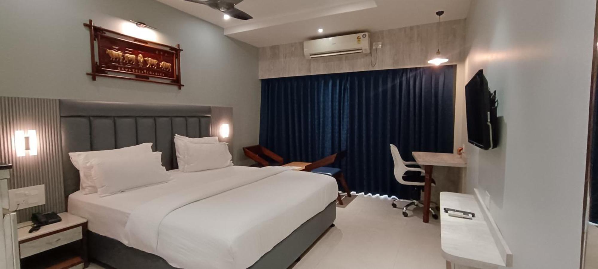 Hotel Lee Garden Near To Blue Flag Beach 500 Mtrs Puri Εξωτερικό φωτογραφία