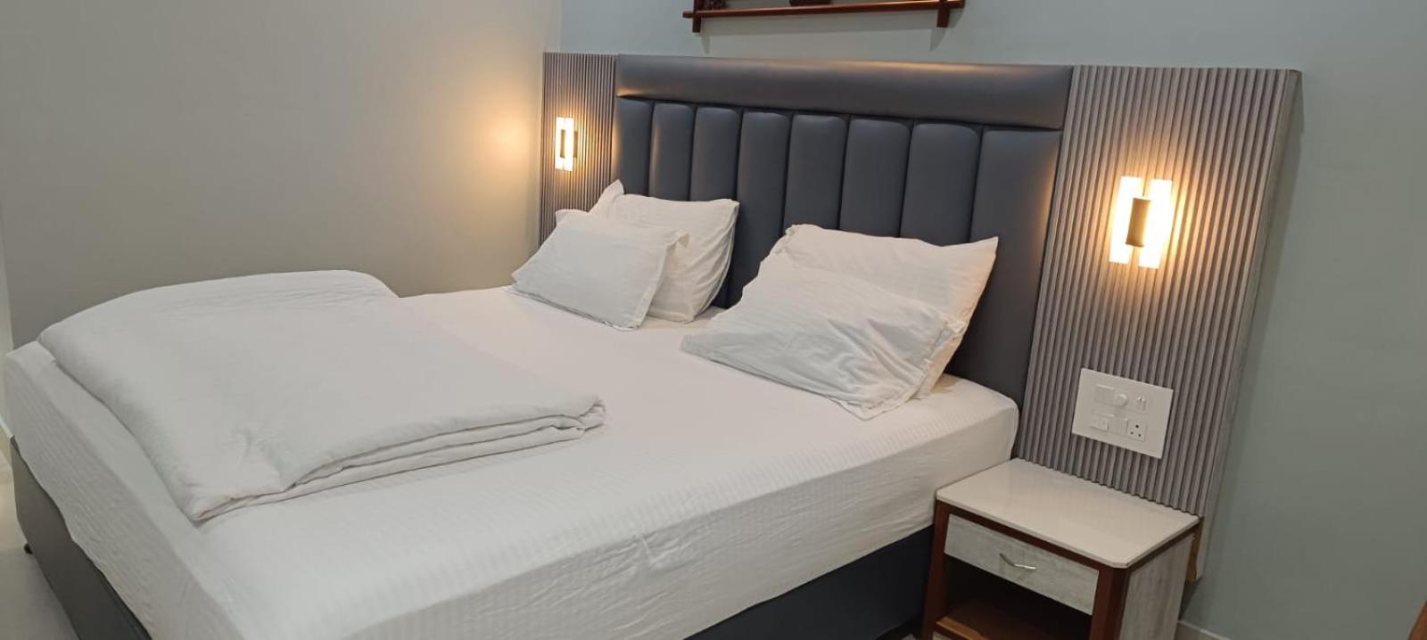 Hotel Lee Garden Near To Blue Flag Beach 500 Mtrs Puri Εξωτερικό φωτογραφία