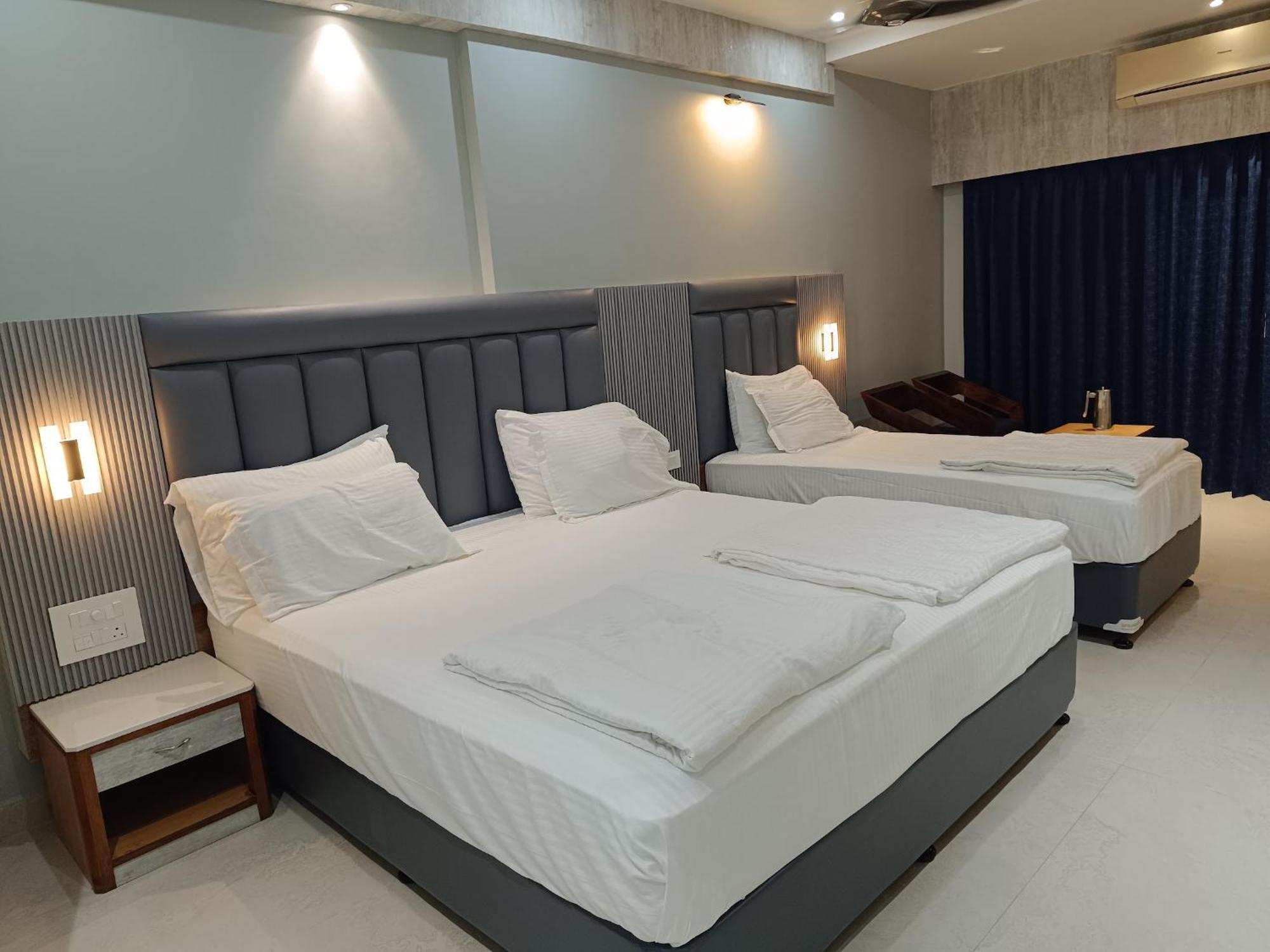 Hotel Lee Garden Near To Blue Flag Beach 500 Mtrs Puri Εξωτερικό φωτογραφία